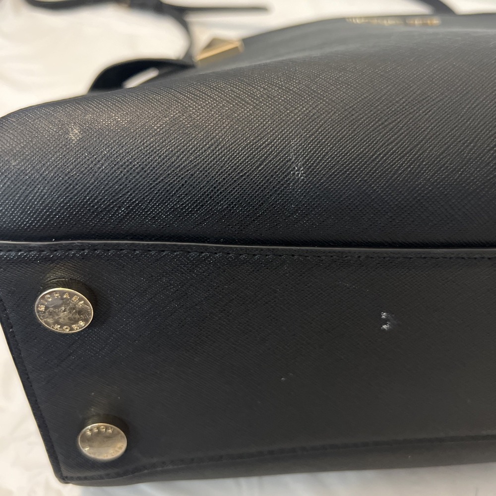 Michael Kors Karla Medium Saffiano Leather‎ Satchel Bag Black Gold 13 X 10 X 5 - Picture 11 of 11